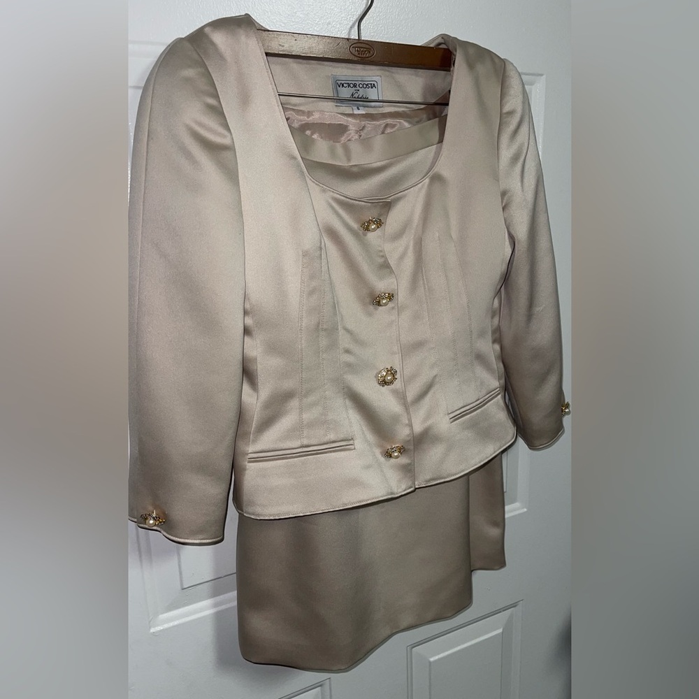 Women's Cream Jacket & Skirt Set Victor costa size 8